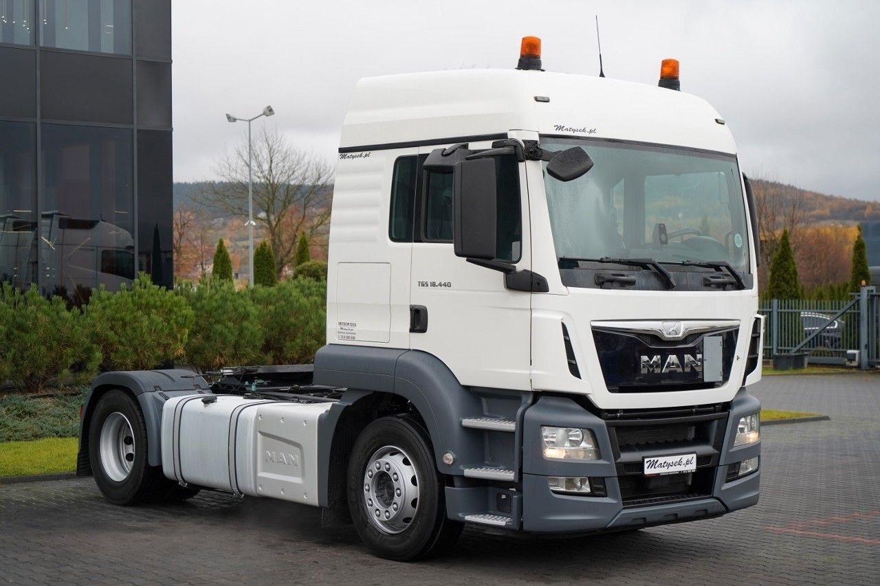 MAN TGS 18. 440 / XLX / NAVI - Tracteur routier: photos 2 MAN TGS 18. 440 / XLX / NAVI - Tracteur routier: photos 2