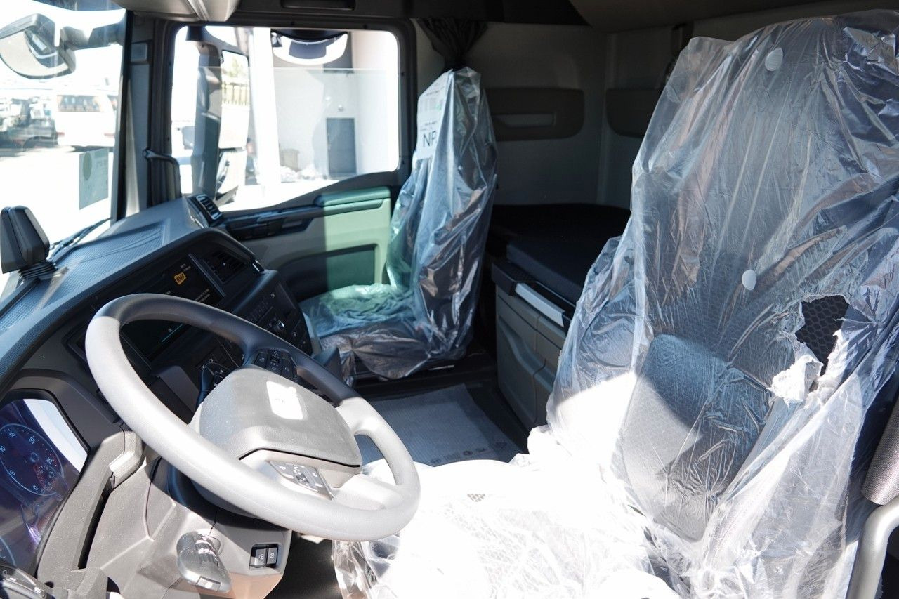 Tracteur routier MAN TGX 26.520 / 6x2 / RAMA DŁ. 9,1M / OŚ PODNOSZONA: photos 11 Tracteur routier MAN TGX 26.520 / 6x2 / RAMA DŁ. 9,1M / OŚ PODNOSZONA: photos 11