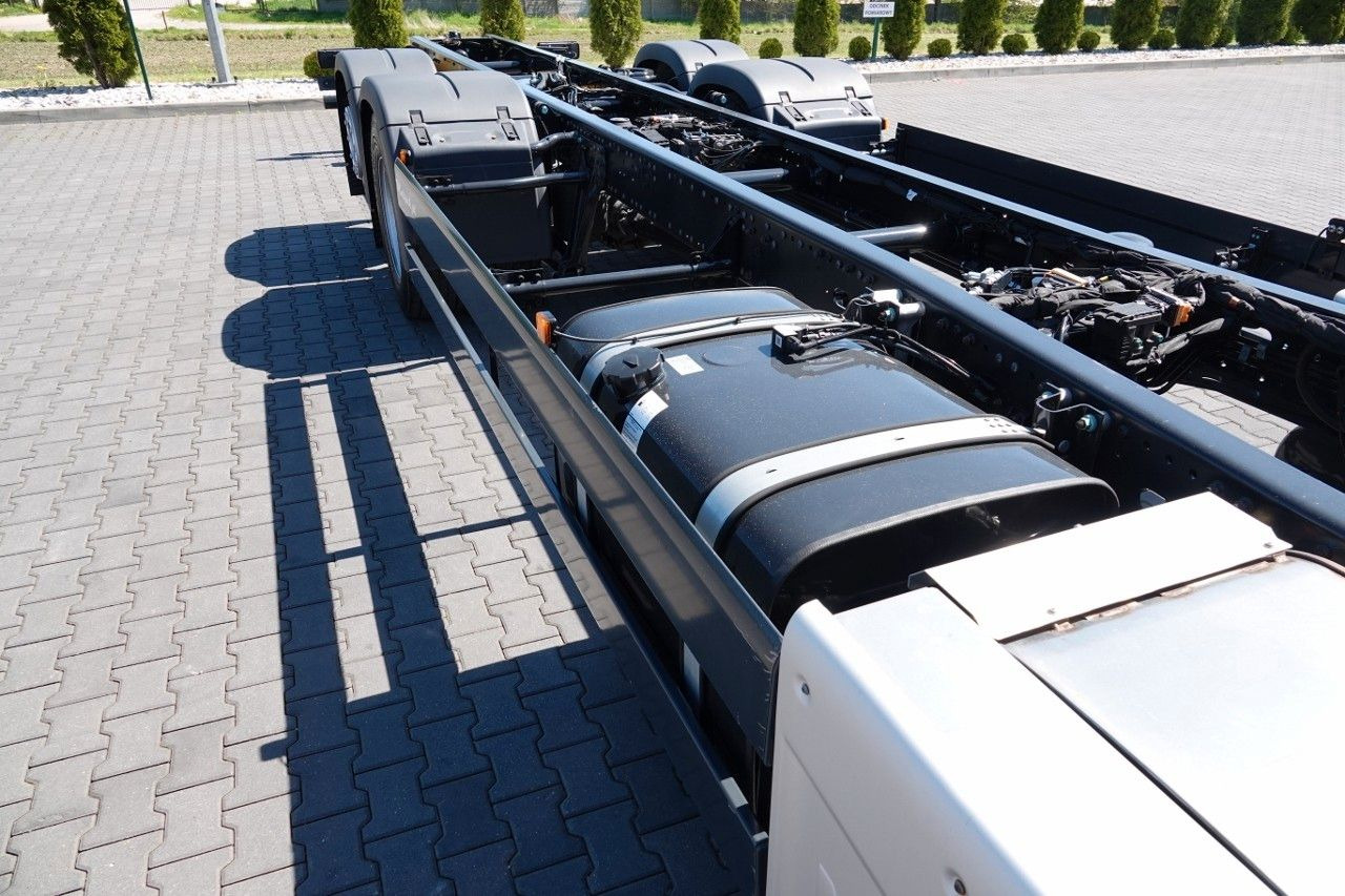 Tracteur routier MAN TGX 26.520 / 6x2 / RAMA DŁ. 9,1M / OŚ PODNOSZONA: photos 9 Tracteur routier MAN TGX 26.520 / 6x2 / RAMA DŁ. 9,1M / OŚ PODNOSZONA: photos 9