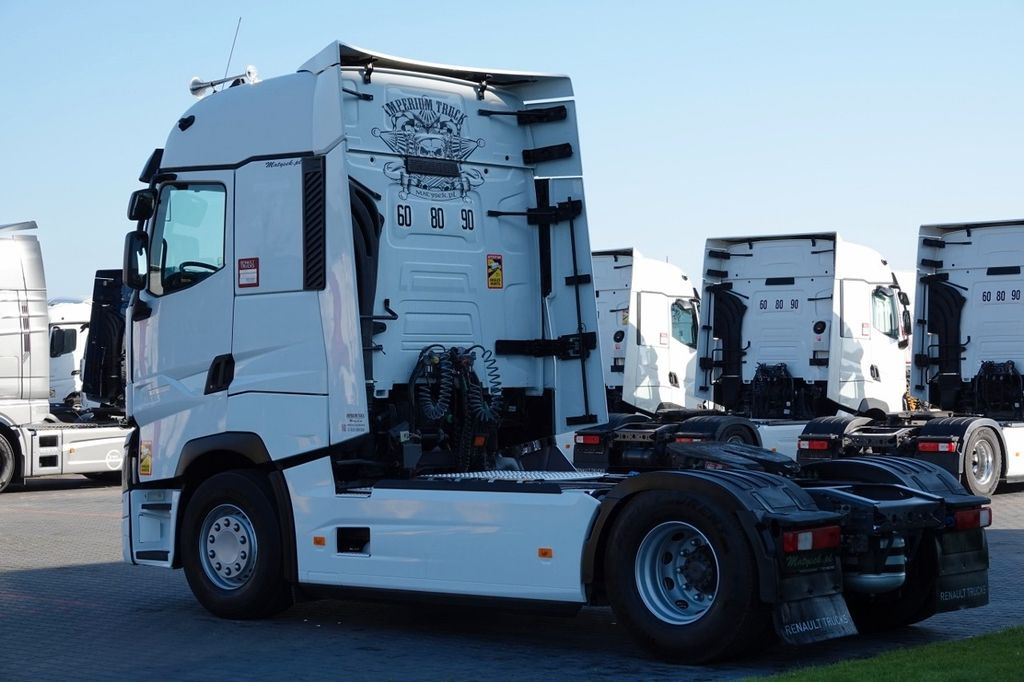 Renault T 520 / 13L / MAXISPACE / RETARDER / SALONKA Renault T 520 / 13L / MAXISPACE / RETARDER / SALONKA - Tracteur routier: photos 3 Renault T 520 / 13L / MAXISPACE / RETARDER / SALONKA Renault T 520 / 13L / MAXISPACE / RETARDER / SALONKA - Tracteur routier: photos 3