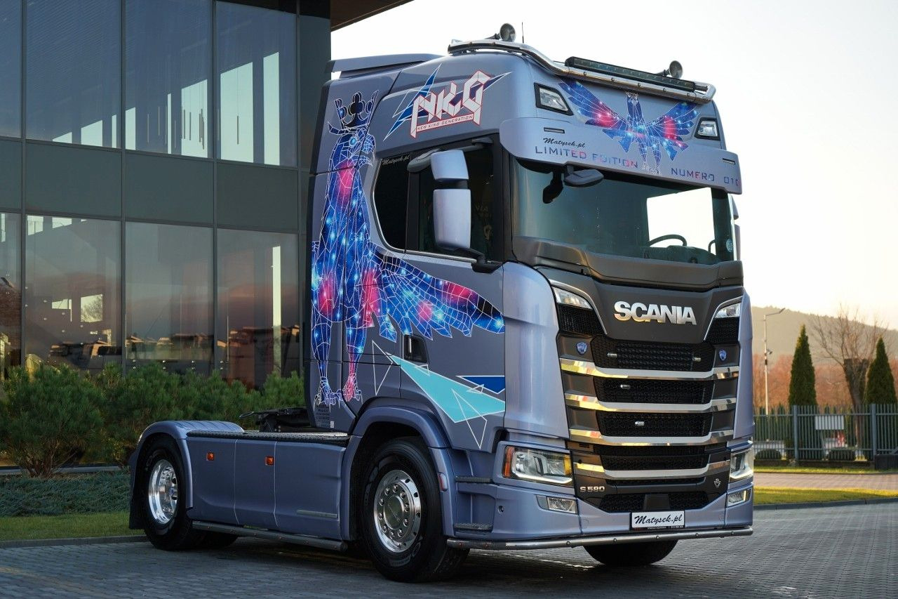 Scania S 580 / V8 / ORGINALNA EDYCJA LIMITED / NR 010 / - Tracteur routier: photos 5 Scania S 580 / V8 / ORGINALNA EDYCJA LIMITED / NR 010 / - Tracteur routier: photos 5