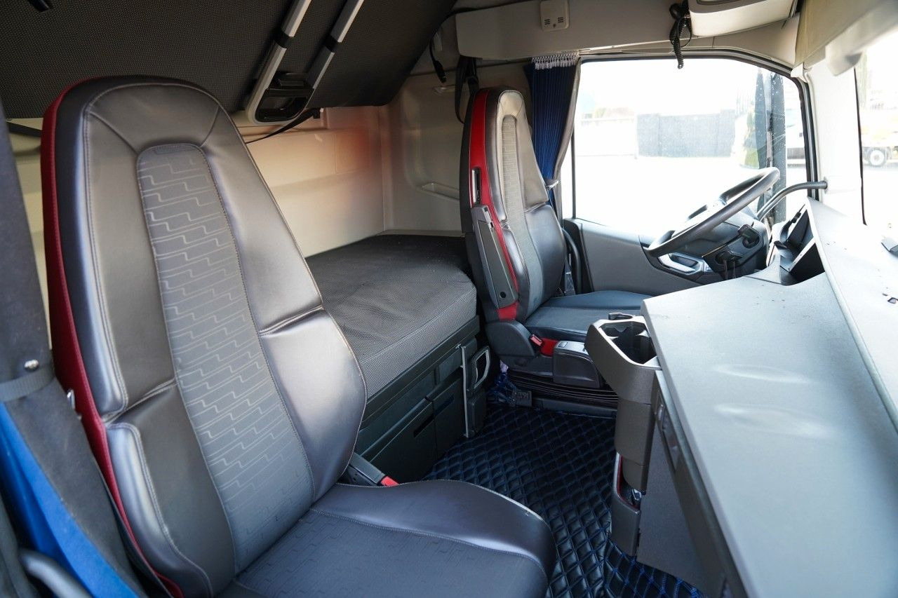 Tracteur routier Volvo FH 500 / I-PARK COOL / I-SHIFT: photos 34 Tracteur routier Volvo FH 500 / I-PARK COOL / I-SHIFT: photos 34