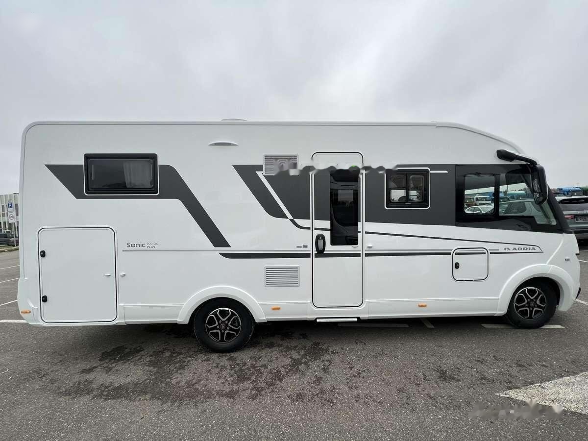 Adria Sonic Plus 700DC - Camping-car intégral: photos 2 Adria Sonic Plus 700DC - Camping-car intégral: photos 2