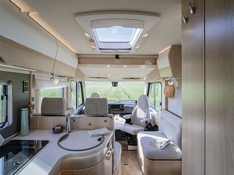 Hymer B-Class ModernComfort I 690 - Camping-car: photos 5 Hymer B-Class ModernComfort I 690 - Camping-car: photos 5