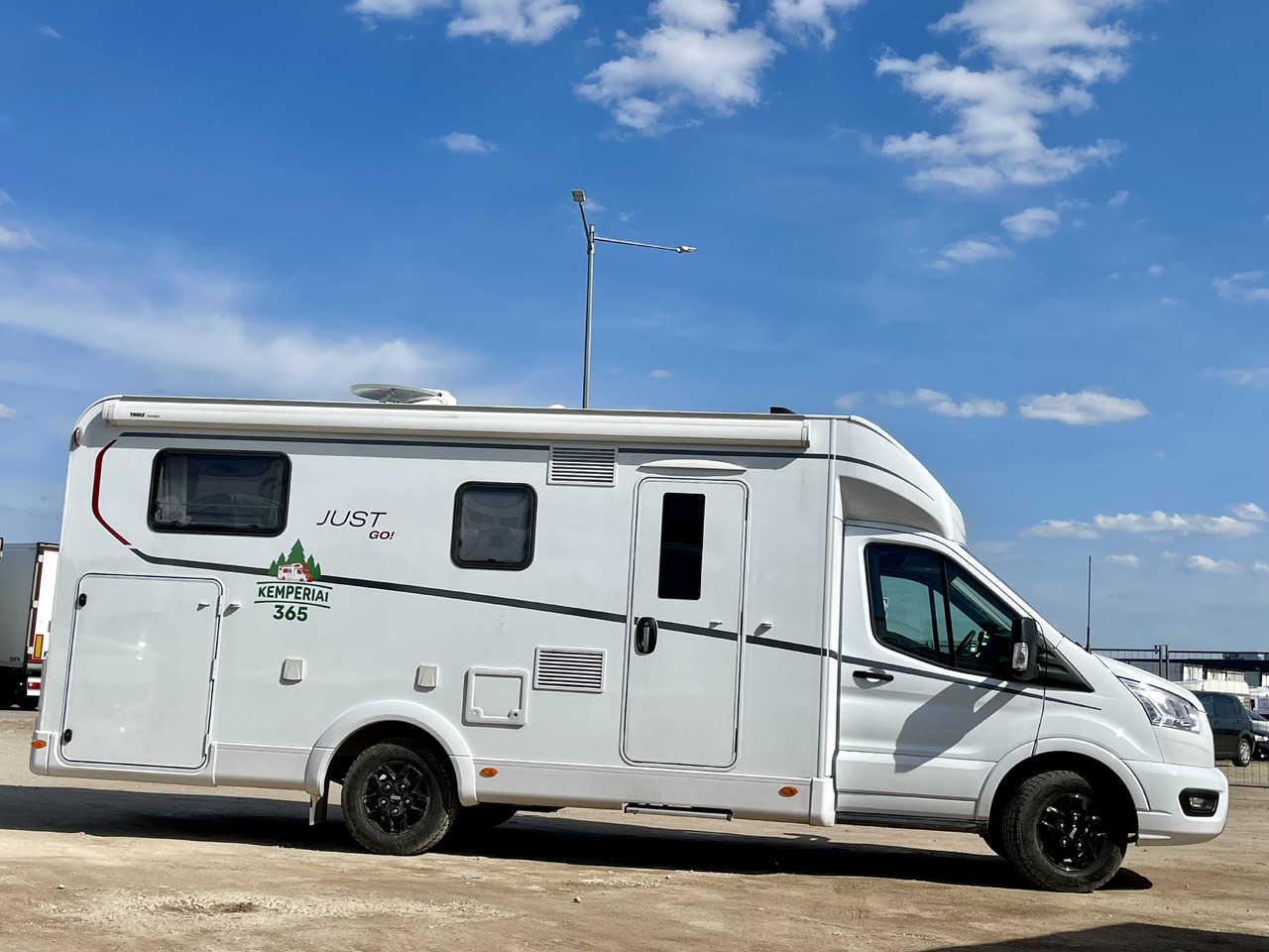 DETHLEFFS Just Go T7055 EB - Camping-car profilé: photos 3 DETHLEFFS Just Go T7055 EB - Camping-car profilé: photos 3