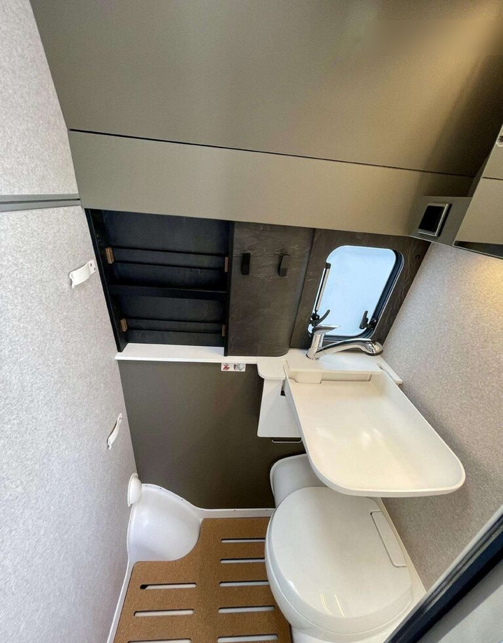 Fourgon aménagé neuf Hymer Grand Canyon S 4x4: photos 11 Fourgon aménagé neuf Hymer Grand Canyon S 4x4: photos 11