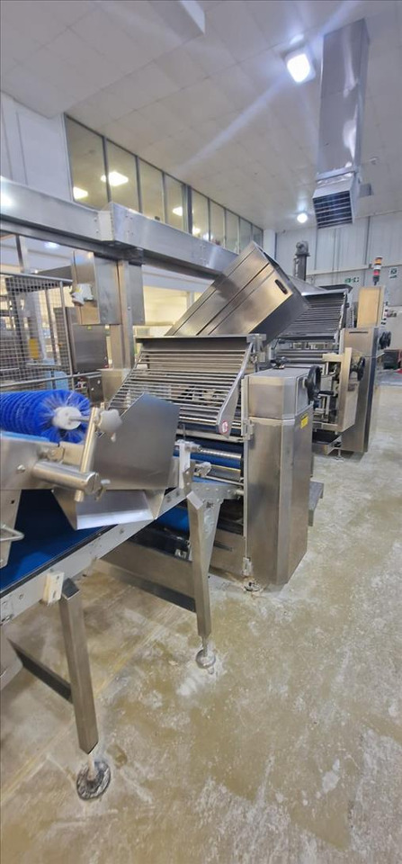 Rondo Laminazione pastry sheeting line - Matériel de boulangerie: photos 1 Rondo Laminazione pastry sheeting line - Matériel de boulangerie: photos 1