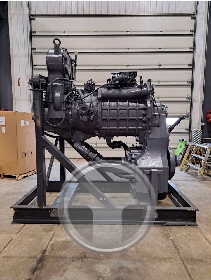 Komatsu WA1200-3 - Transmission pour Chargeuse sur pneus: photos 1 Komatsu WA1200-3 - Transmission pour Chargeuse sur pneus: photos 1