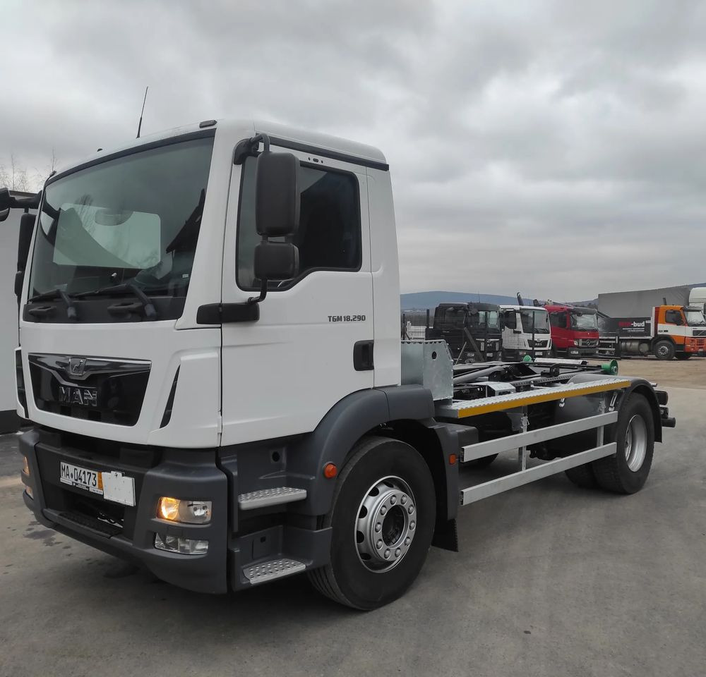 MAN TGM 18.290 - Camion ampliroll: photos 5 MAN TGM 18.290 - Camion ampliroll: photos 5