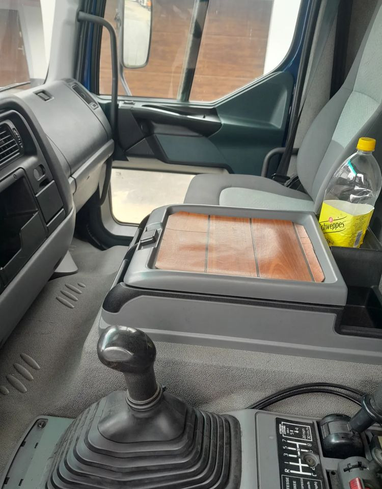 Renault PREMIUM 320 DCI / KERAX / HYDROBURTA / WYWROTKA - Camion benne: photos 2 Renault PREMIUM 320 DCI / KERAX / HYDROBURTA / WYWROTKA - Camion benne: photos 2