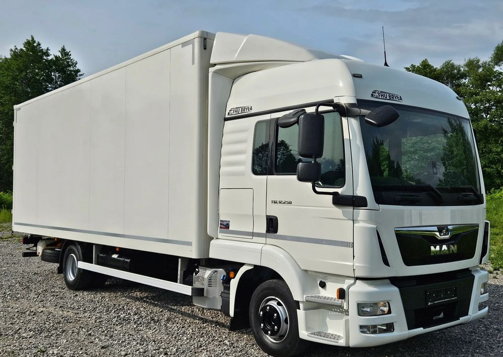 Camion fourgon MAN TGL 12.250 / KONTENER / IZOTERMA / WINDA / 2019R / EURO 6 / PEŁEN SERWIS /  6 TON ŁADOWNOŚĆ  / SPROWADZONY / ZADBANY / JAK NOWY /  KSIĄŻKA SERWISOWA / E6 / 17 PALET: photos 10