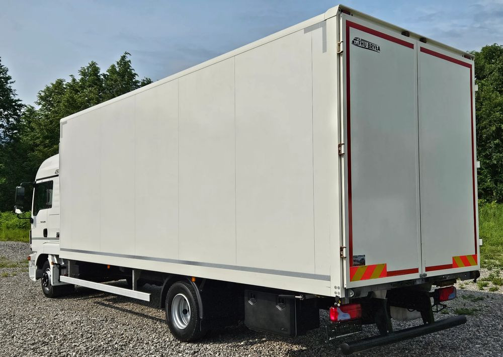 MAN TGL 12.250 / KONTENER / IZOTERMA / WINDA / 2019R / EURO 6 / PEŁEN SERWIS / 6 TON ŁADOWNOŚĆ / SPROWADZONY / ZADBANY / JAK NOWY / KSIĄŻKA SERWISOWA / E6 / 17 PALET - Camion fourgon: photos 5 MAN TGL 12.250 / KONTENER / IZOTERMA / WINDA / 2019R / EURO 6 / PEŁEN SERWIS / 6 TON ŁADOWNOŚĆ / SPROWADZONY / ZADBANY / JAK NOWY / KSIĄŻKA SERWISOWA / E6 / 17 PALET - Camion fourgon: photos 5