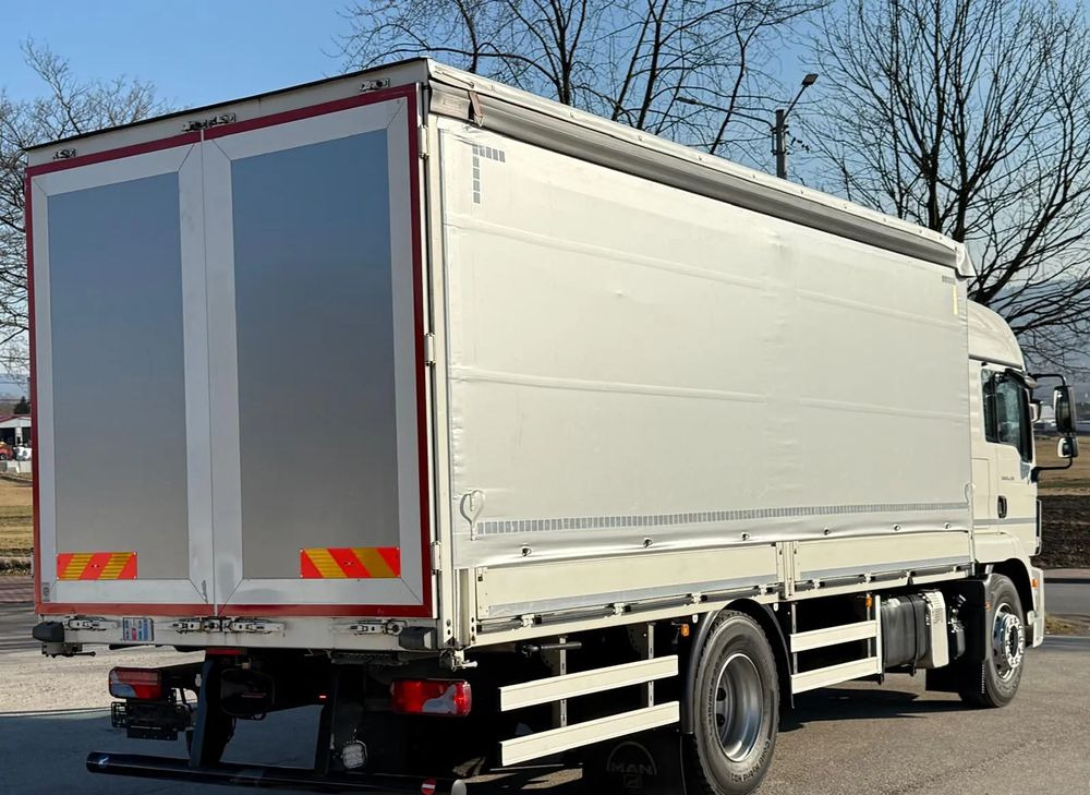MAN TGM 15.290/E6/FIRANKA/BURTO-FIRANKA/SZKOŁA JAZDY/MAŁY ROZSTAW OSI/16PALET/WINDA/NISKI PRZEBIEG/2019/SERWISOWANY/JAK NOWY - Camion à rideaux coulissants: photos 5 MAN TGM 15.290/E6/FIRANKA/BURTO-FIRANKA/SZKOŁA JAZDY/MAŁY ROZSTAW OSI/16PALET/WINDA/NISKI PRZEBIEG/2019/SERWISOWANY/JAK NOWY - Camion à rideaux coulissants: photos 5