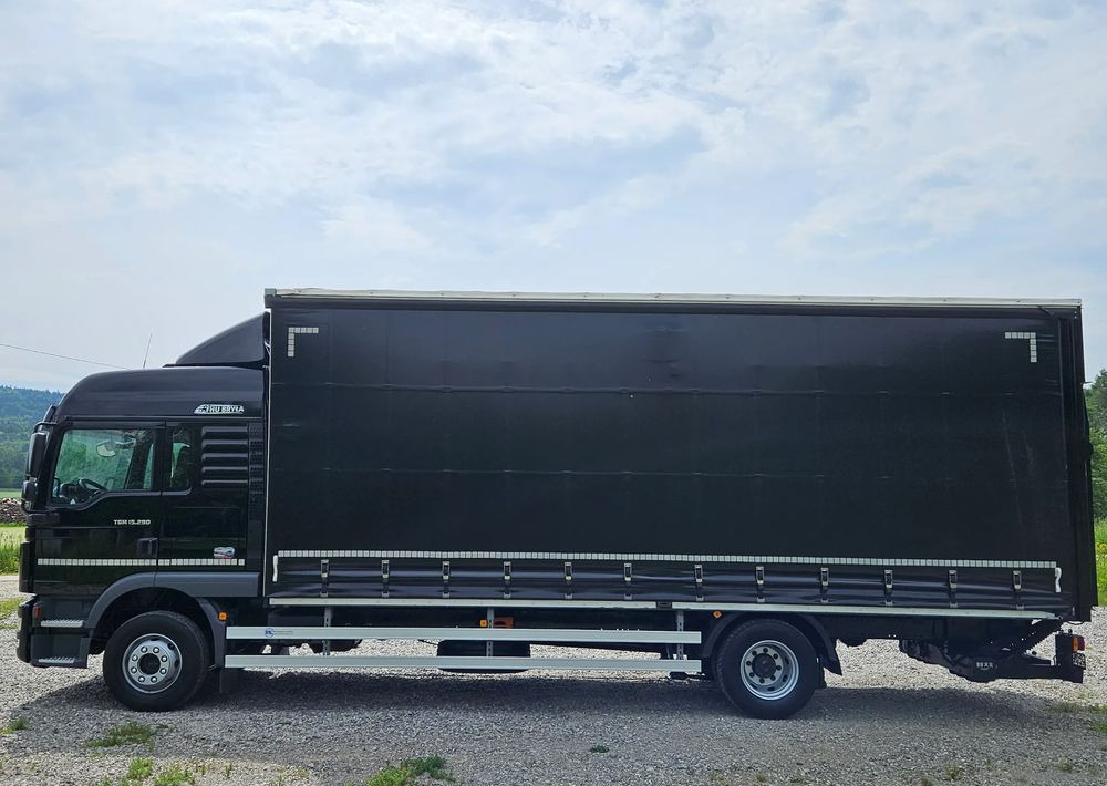Camion à rideaux coulissants MAN TGM 15.290 / FIRANKA / 2019R / SPROWADZONY/ 7500 ŁADOWNOŚĆ / 18 PALET / E6 / JAK NOWY / WINDA /: photos 10