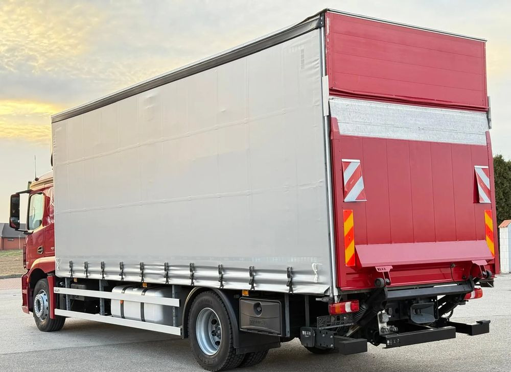 Mercedes-Benz ACTROS 1830/1827/1832/FIRANKA/WINDA/18 EUROPALET/AUTOMAT/Z NIEMIEC/2017/DUŻA ŁADOWNOŚĆ - Camion à rideaux coulissants: photos 4 Mercedes-Benz ACTROS 1830/1827/1832/FIRANKA/WINDA/18 EUROPALET/AUTOMAT/Z NIEMIEC/2017/DUŻA ŁADOWNOŚĆ - Camion à rideaux coulissants: photos 4