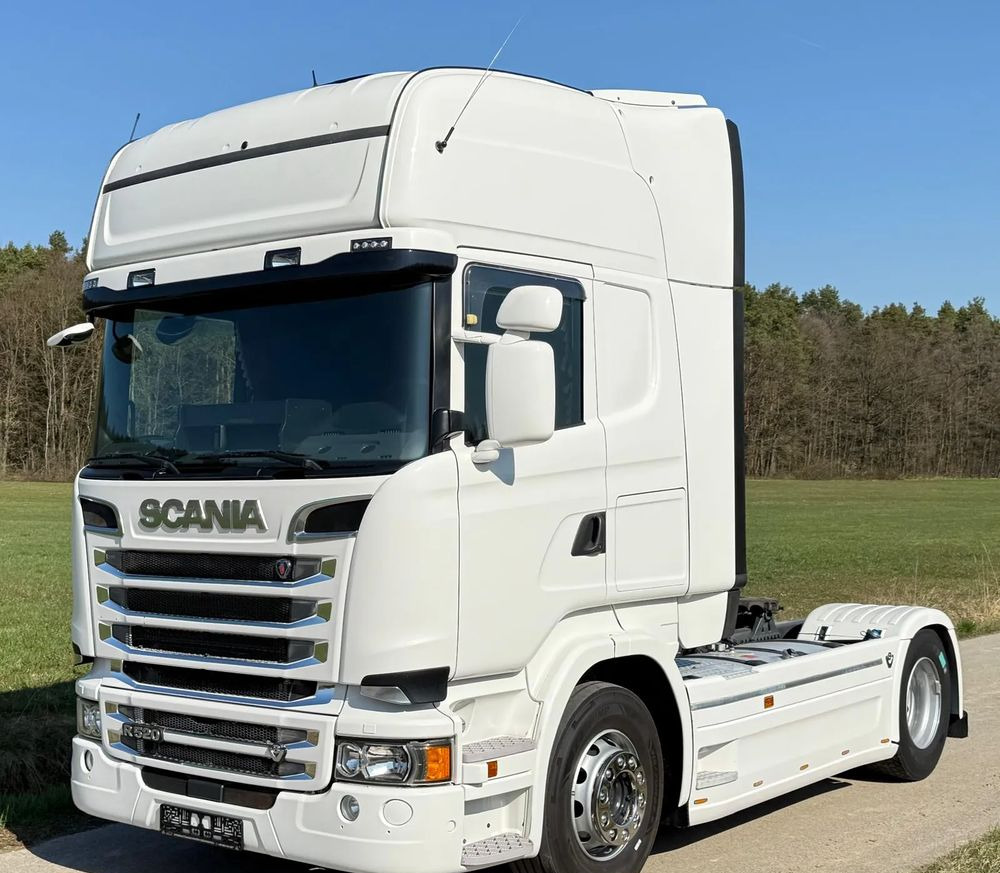 Scania R520/SERWISOWANA/SPROWADZONA/4PODUSZKI TYŁ/RETARDER/NISKI PRZEBIEG - Tracteur routier: photos 1 Scania R520/SERWISOWANA/SPROWADZONA/4PODUSZKI TYŁ/RETARDER/NISKI PRZEBIEG - Tracteur routier: photos 1