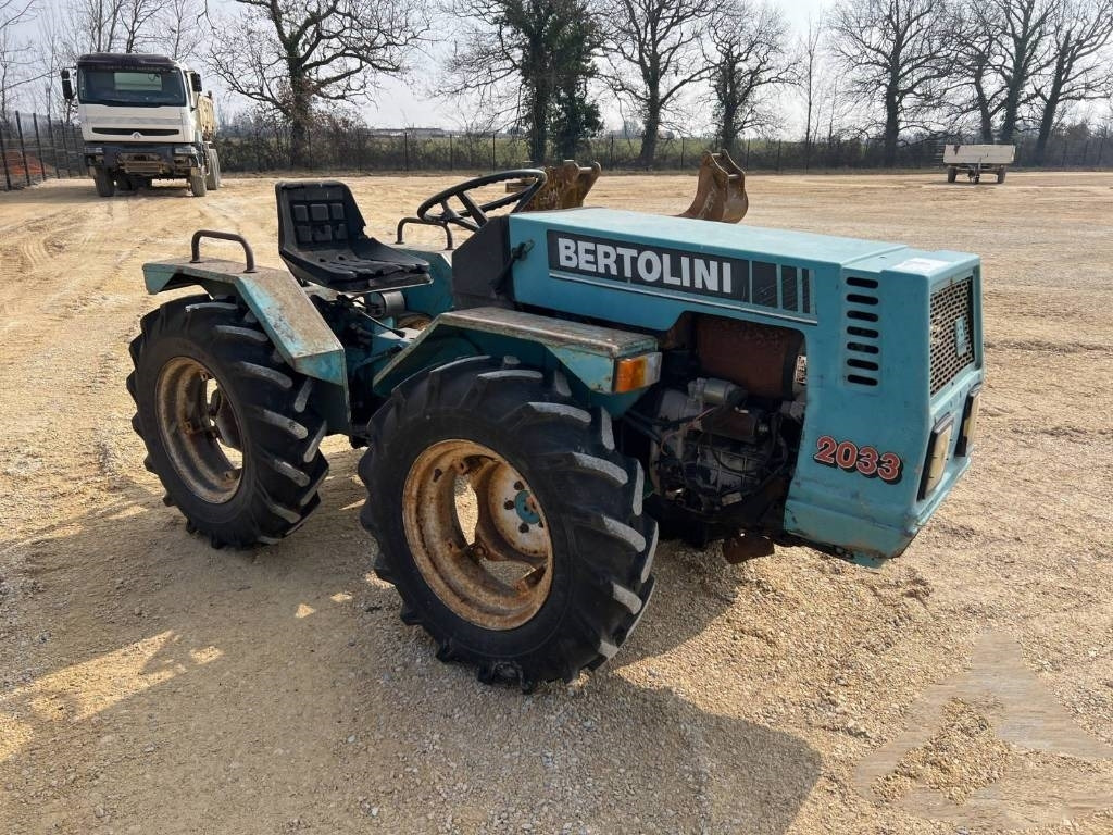 Bertolini 2033 - Tracteur agricole: photos 2 Bertolini 2033 - Tracteur agricole: photos 2
