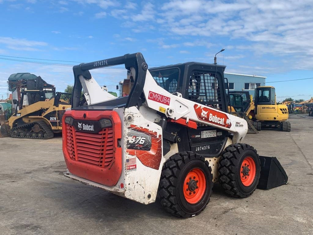 Bobcat S 76 - Mini chargeuse: photos 3 Bobcat S 76 - Mini chargeuse: photos 3