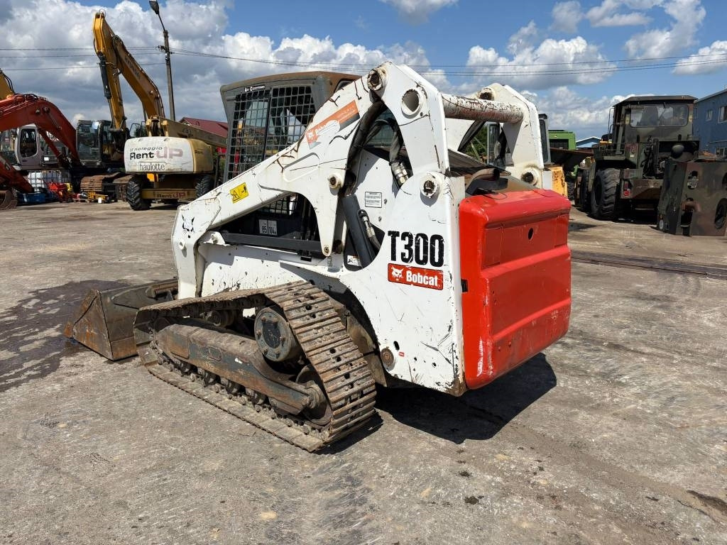 Bobcat T 300 - Mini chargeuse: photos 3 Bobcat T 300 - Mini chargeuse: photos 3