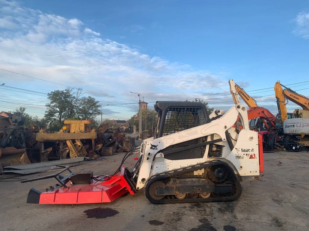 Bobcat T 590 - Mini chargeuse: photos 2 Bobcat T 590 - Mini chargeuse: photos 2