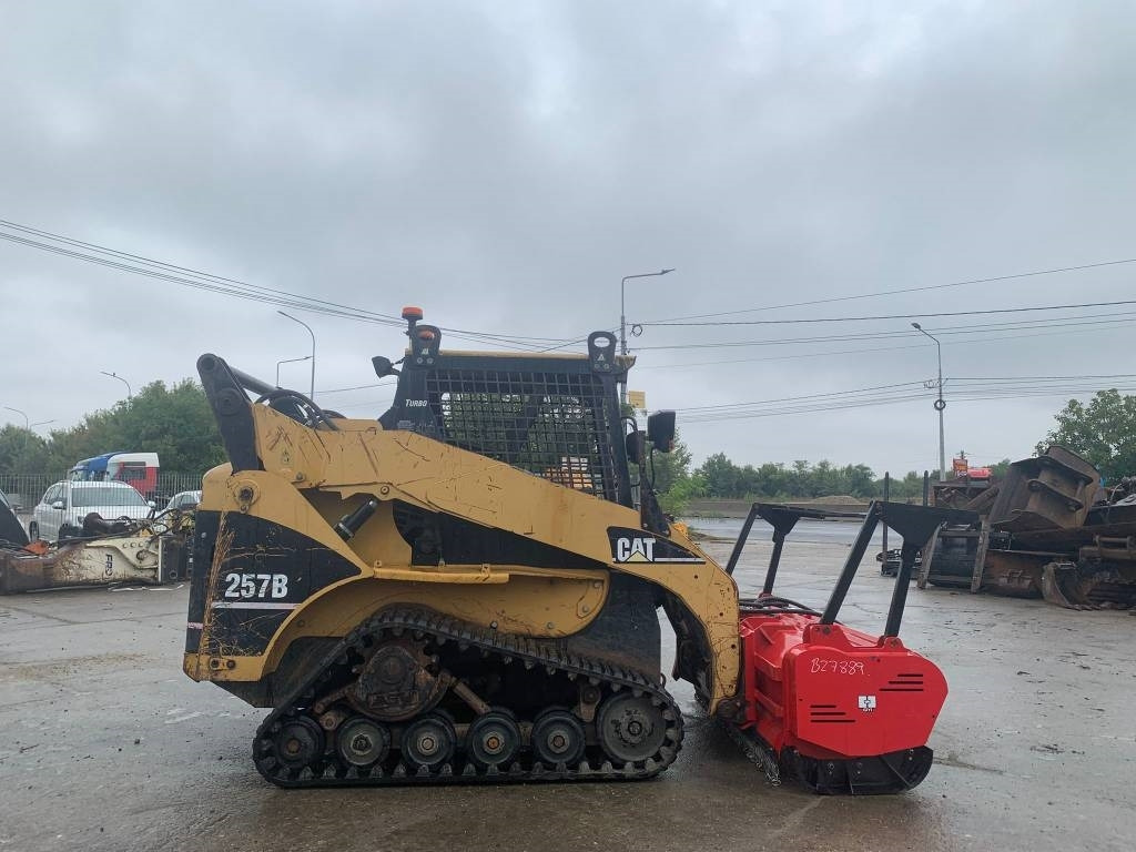 CAT 257 B - Mini chargeuse: photos 5 CAT 257 B - Mini chargeuse: photos 5