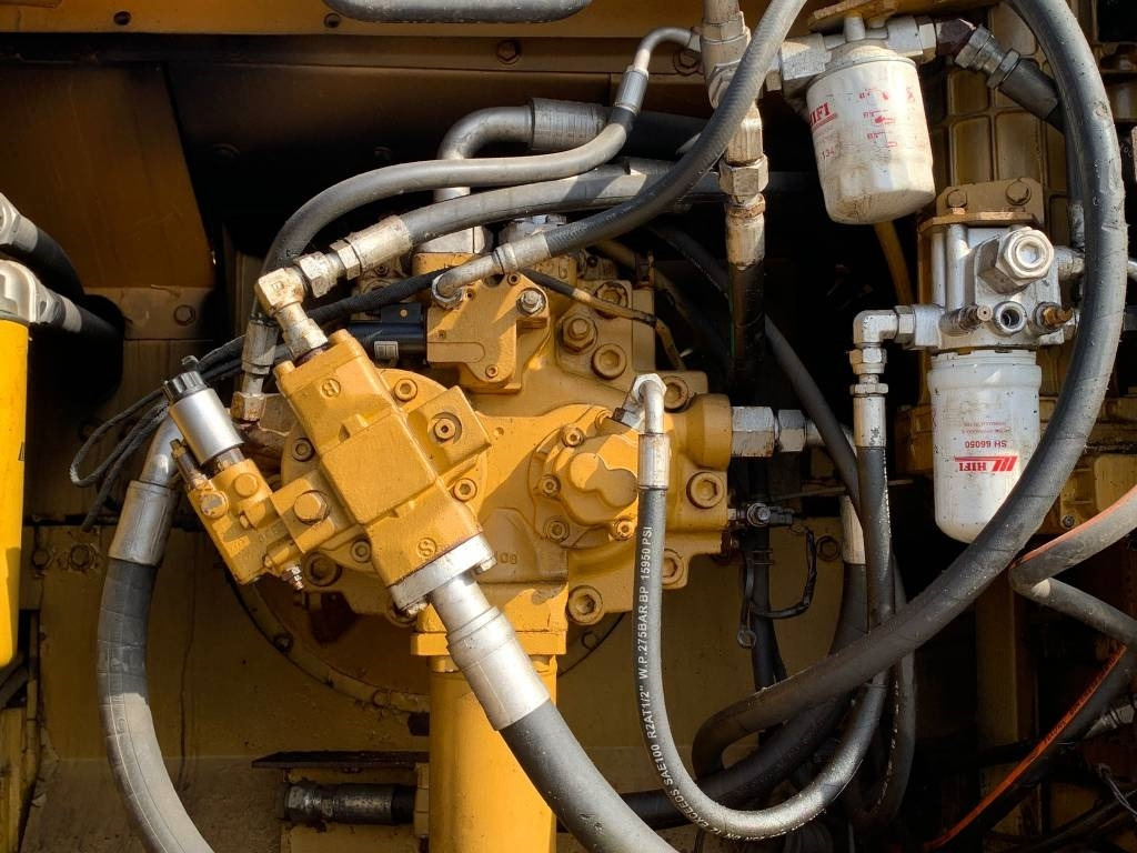 Pelle sur chenille CAT 336D2: photos 11