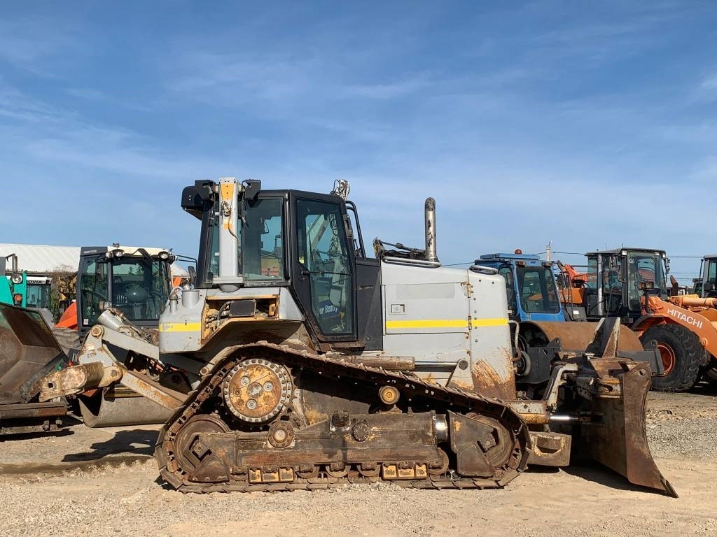 CAT D 6 N - Bulldozer: photos 3 CAT D 6 N - Bulldozer: photos 3