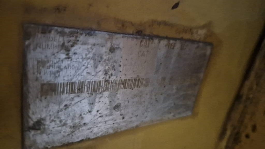 CAT D5 FOR PARTS - Bulldozer: photos 4 CAT D5 FOR PARTS - Bulldozer: photos 4