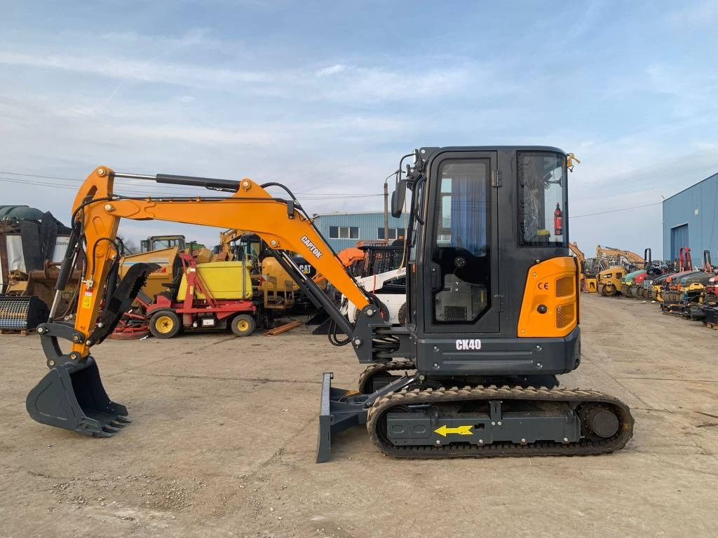 Captok 40 NEW - Mini pelle: photos 2 Captok 40 NEW - Mini pelle: photos 2