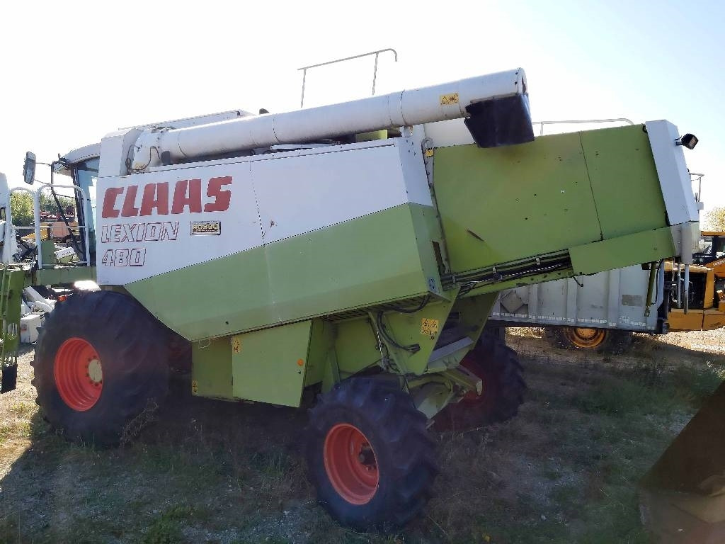 Claas Lexion 480 - Moissonneuse-batteuse: photos 2 Claas Lexion 480 - Moissonneuse-batteuse: photos 2