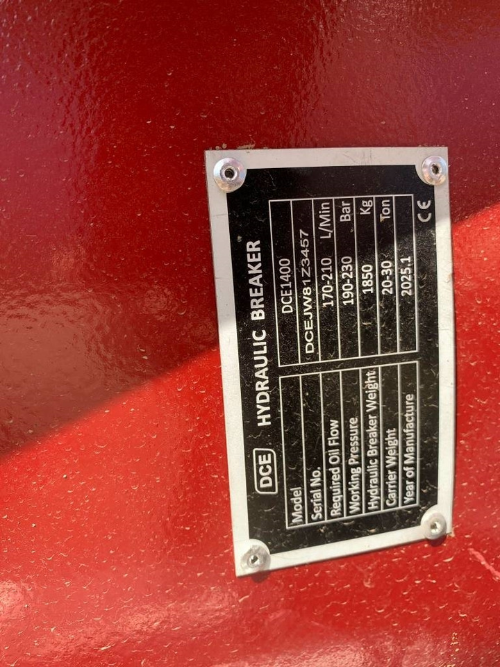 DCE 1400 Hydraulic Breaker - Marteau hydraulique pour Engins de chantier: photos 3 DCE 1400 Hydraulic Breaker - Marteau hydraulique pour Engins de chantier: photos 3
