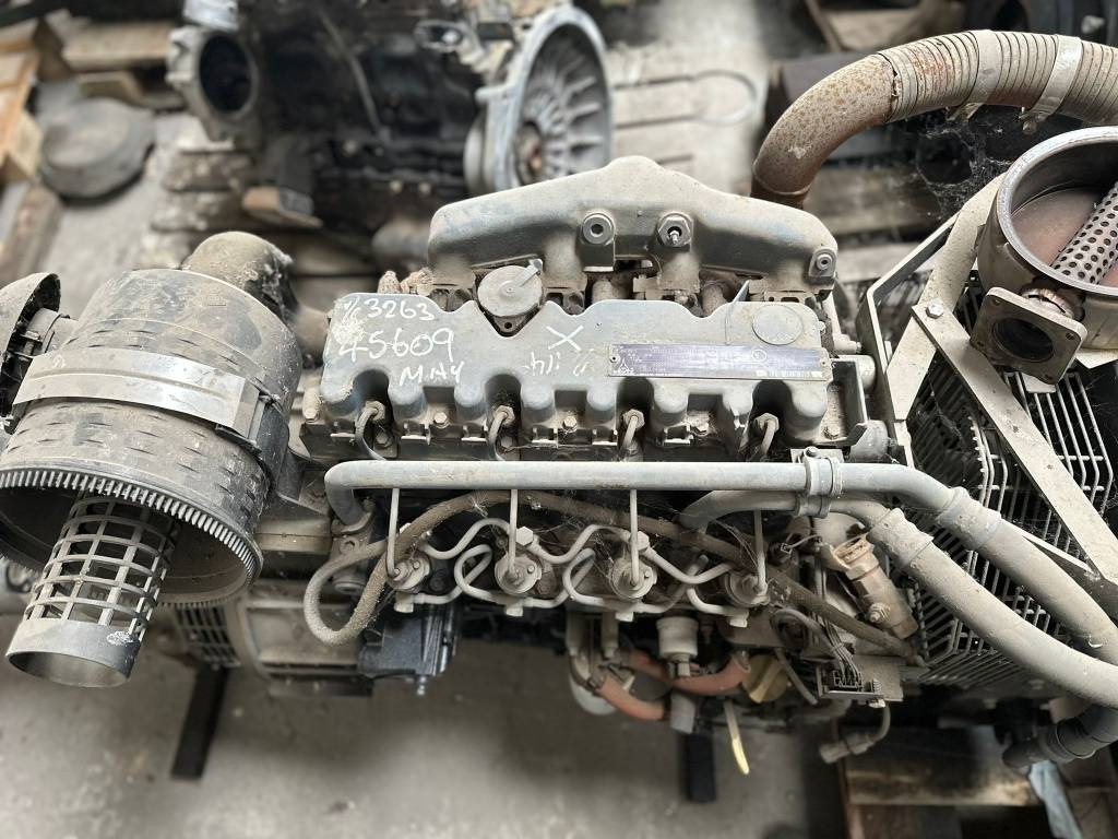 Deutz BF4M2011 ENGINE - Moteur pour Engins de chantier: photos 1 Deutz BF4M2011 ENGINE - Moteur pour Engins de chantier: photos 1