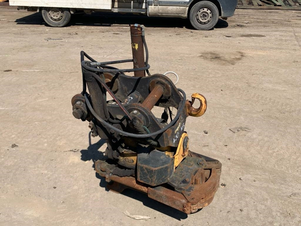 Engcon EC Rototilt - Tiltrotator: photos 1 Engcon EC Rototilt - Tiltrotator: photos 1