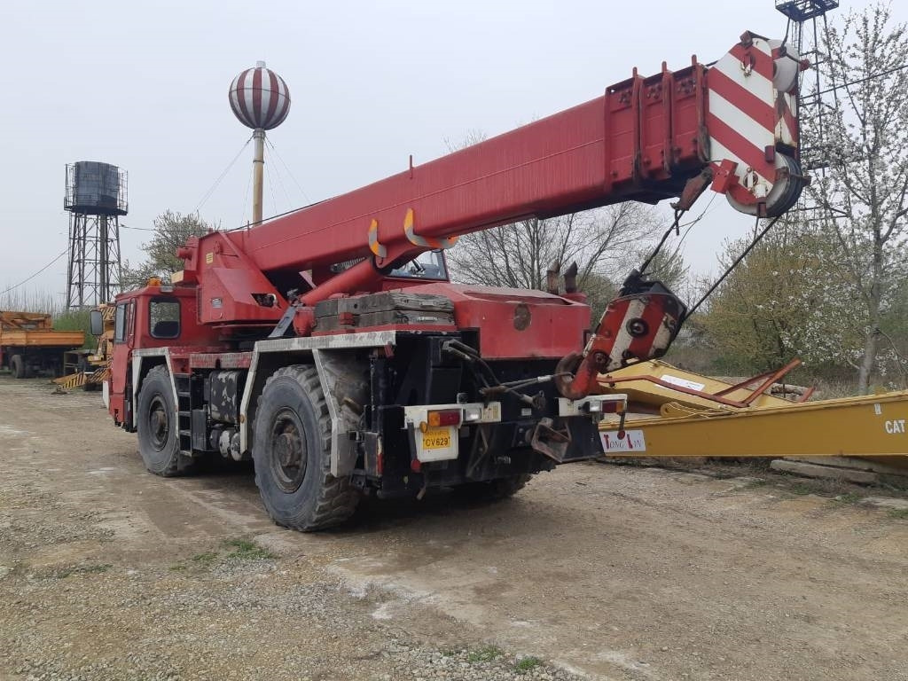 Faun RTF30 - Grue tout-terrain: photos 5 Faun RTF30 - Grue tout-terrain: photos 5