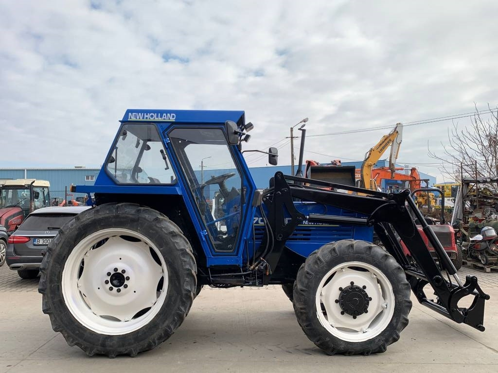 Tracteur agricole Fiat New Holland 70-90DT: photos 7