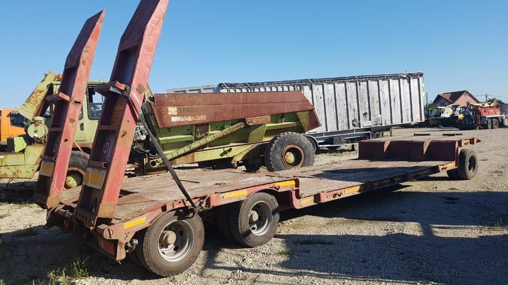 Fliegl DTS300 - Remorque porte-engin surbaissée: photos 4 Fliegl DTS300 - Remorque porte-engin surbaissée: photos 4