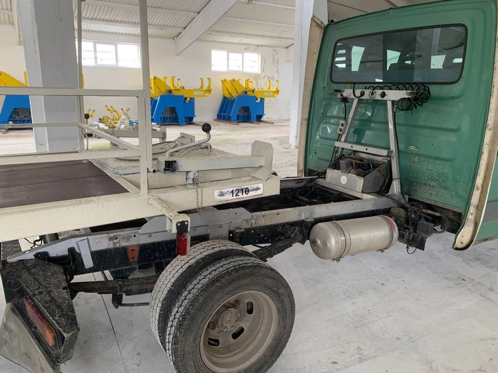 Tracteur routier BE, Utilitaire double cabine Iveco 3551: photos 6