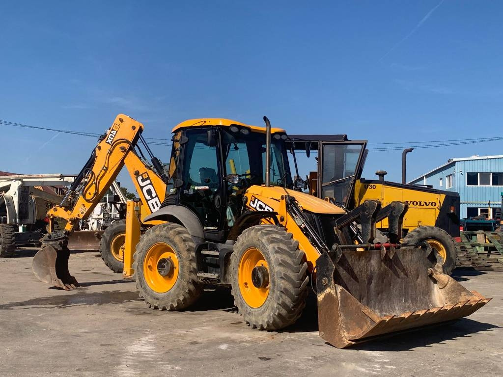 JCB 4 CX - Tractopelle: photos 1 JCB 4 CX - Tractopelle: photos 1