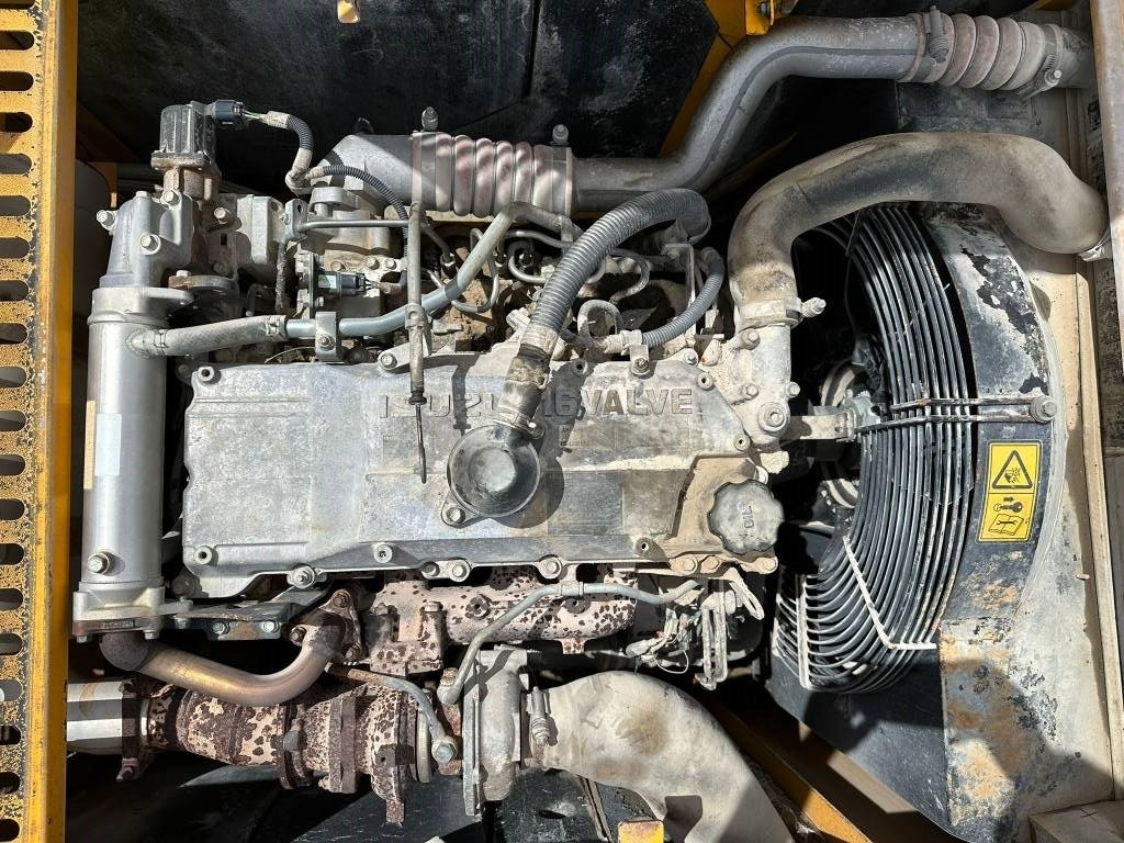 JCB JS 240 N LC - Pelle sur chenille: photos 3 JCB JS 240 N LC - Pelle sur chenille: photos 3