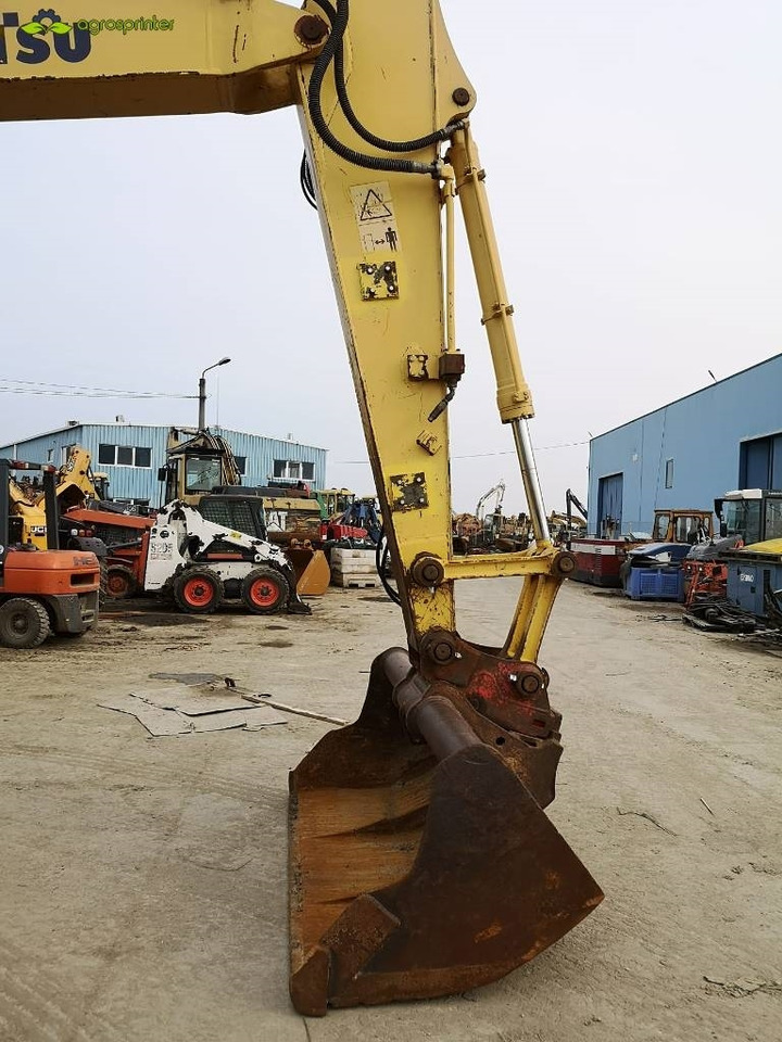 Komatsu PC180LC-7K - Pelle sur chenille: photos 4 Komatsu PC180LC-7K - Pelle sur chenille: photos 4