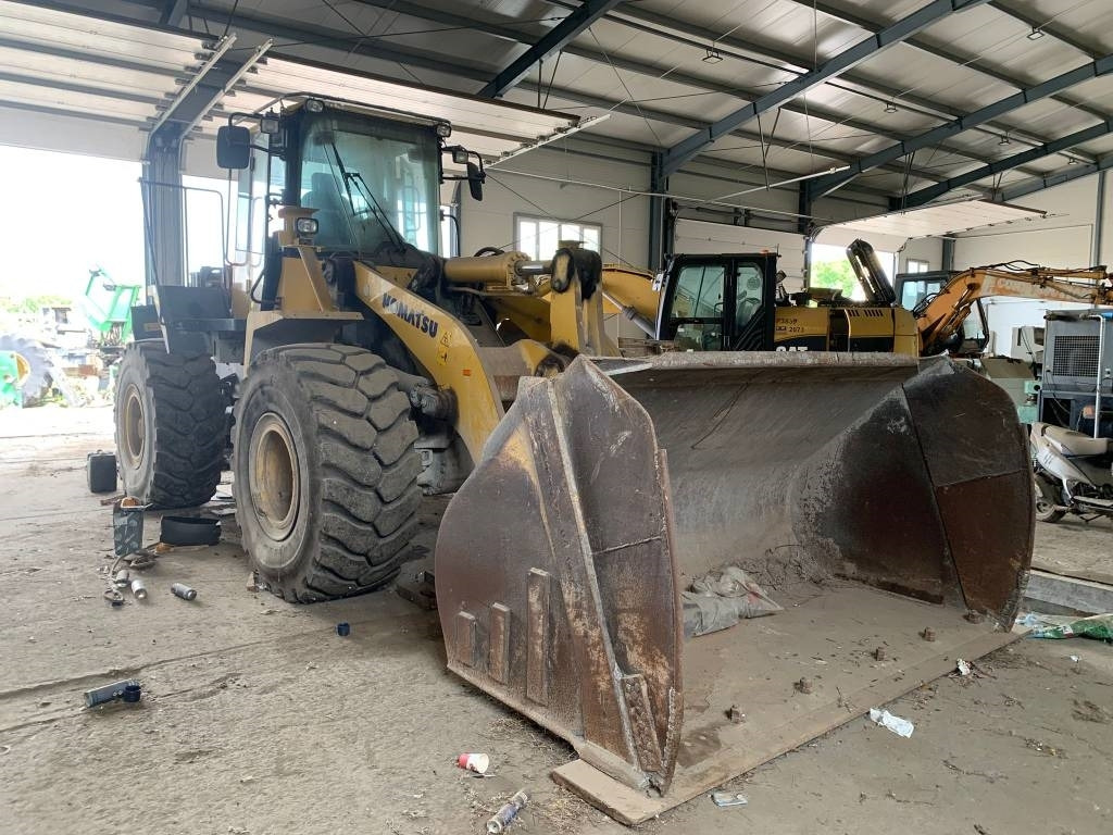 Komatsu WA 430-6 ENGINE PROBLEMS - Chargeuse sur pneus: photos 3 Komatsu WA 430-6 ENGINE PROBLEMS - Chargeuse sur pneus: photos 3