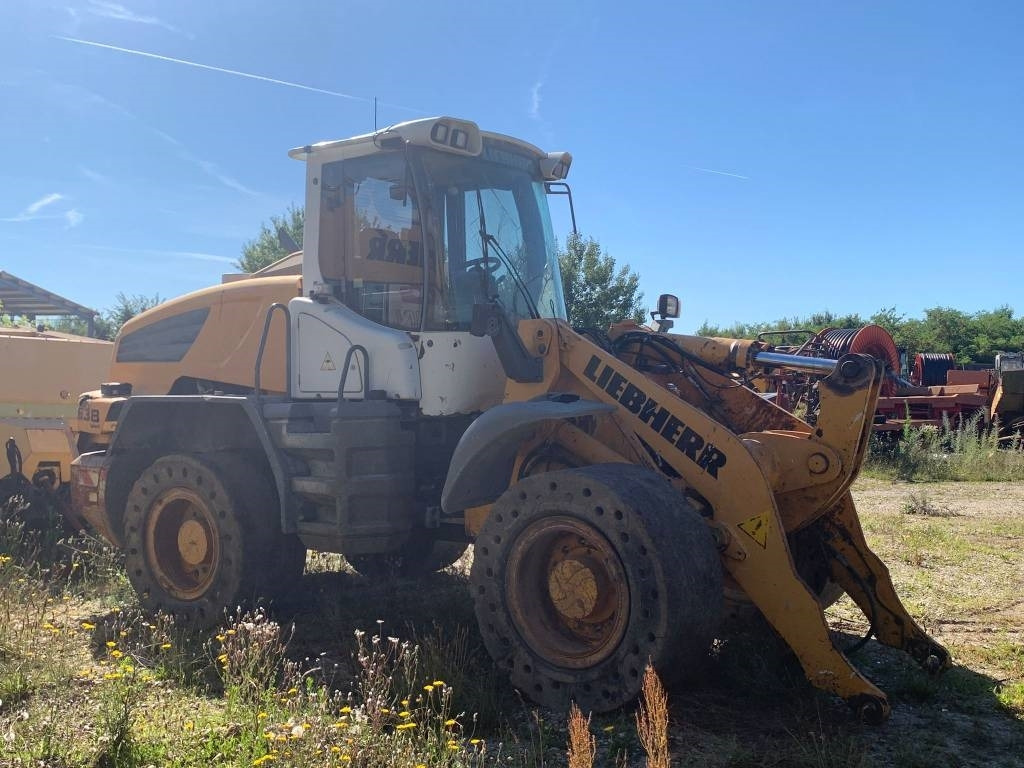 Liebherr L 538 - Chargeuse sur pneus: photos 2 Liebherr L 538 - Chargeuse sur pneus: photos 2