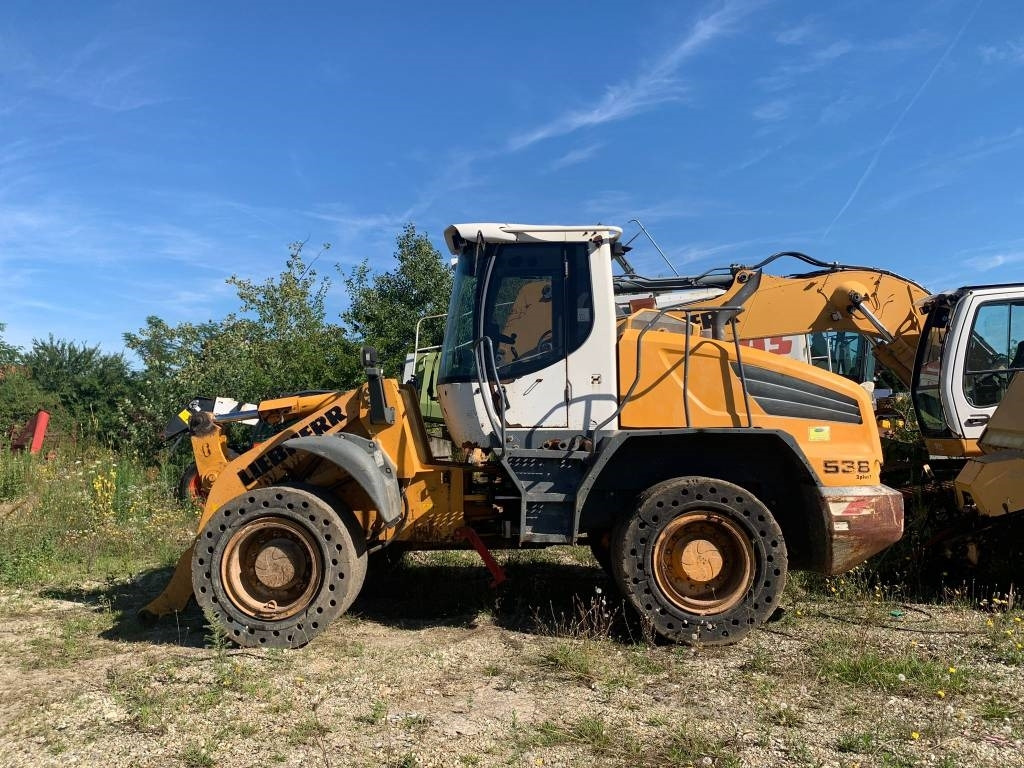 Liebherr L 538 - Chargeuse sur pneus: photos 3 Liebherr L 538 - Chargeuse sur pneus: photos 3