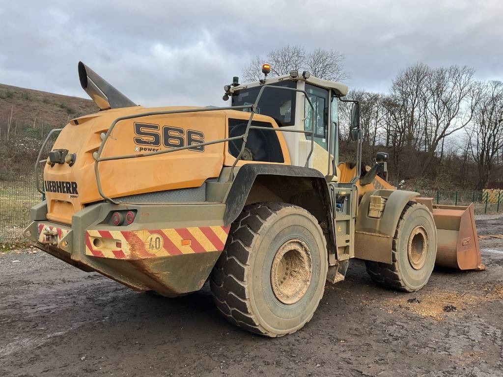 Liebherr L 566 - Chargeuse sur pneus: photos 3 Liebherr L 566 - Chargeuse sur pneus: photos 3