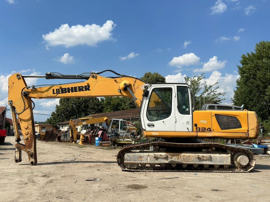 Liebherr R 924 C - Pelle sur chenille: photos 2 Liebherr R 924 C - Pelle sur chenille: photos 2