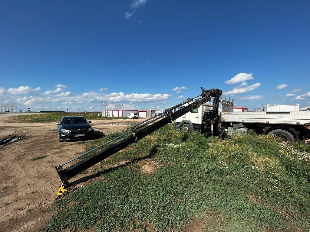 MAN LE 18.280 - Camion grue: photos 3 MAN LE 18.280 - Camion grue: photos 3