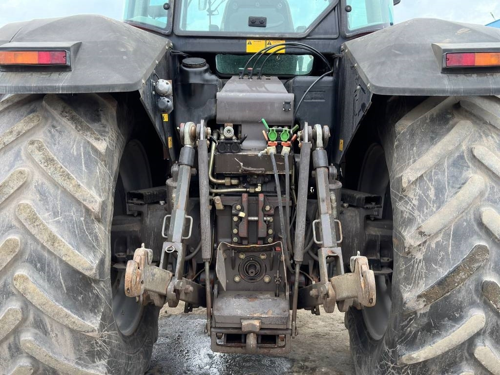 Massey Ferguson 8160 - Tracteur agricole: photos 4 Massey Ferguson 8160 - Tracteur agricole: photos 4