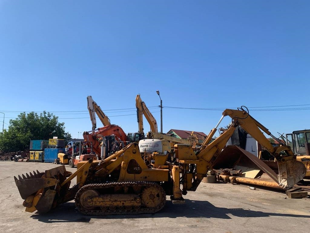 Massey Ferguson MF200  - Tractopelle: photos 3 Massey Ferguson MF200  - Tractopelle: photos 3