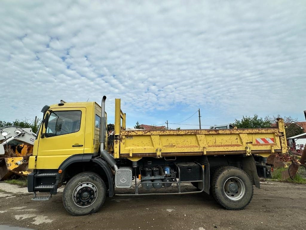 Mercedes-Benz Atego 1828 - Camion benne: photos 2 Mercedes-Benz Atego 1828 - Camion benne: photos 2