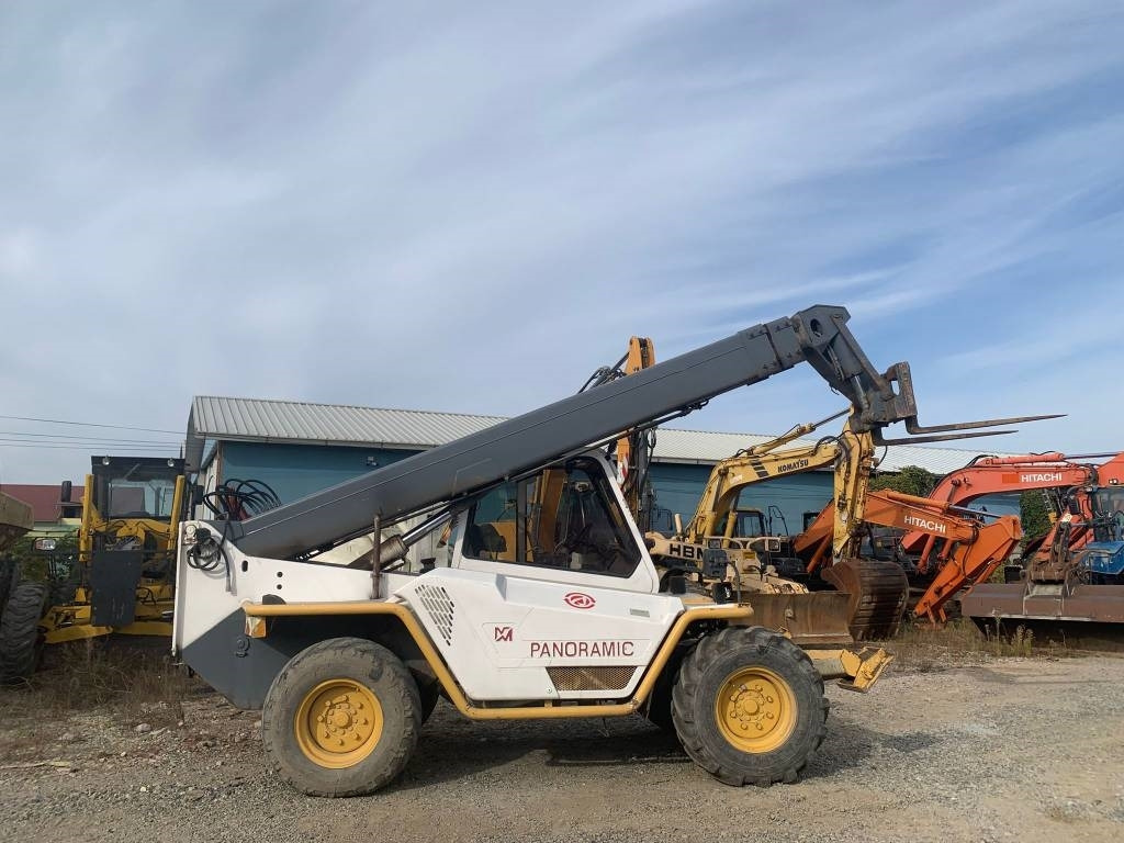 Merlo P 30.13 EVS - Chariot télescopique: photos 2 Merlo P 30.13 EVS - Chariot télescopique: photos 2